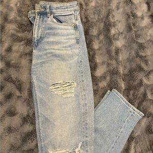 American Eagle Mom Jean
